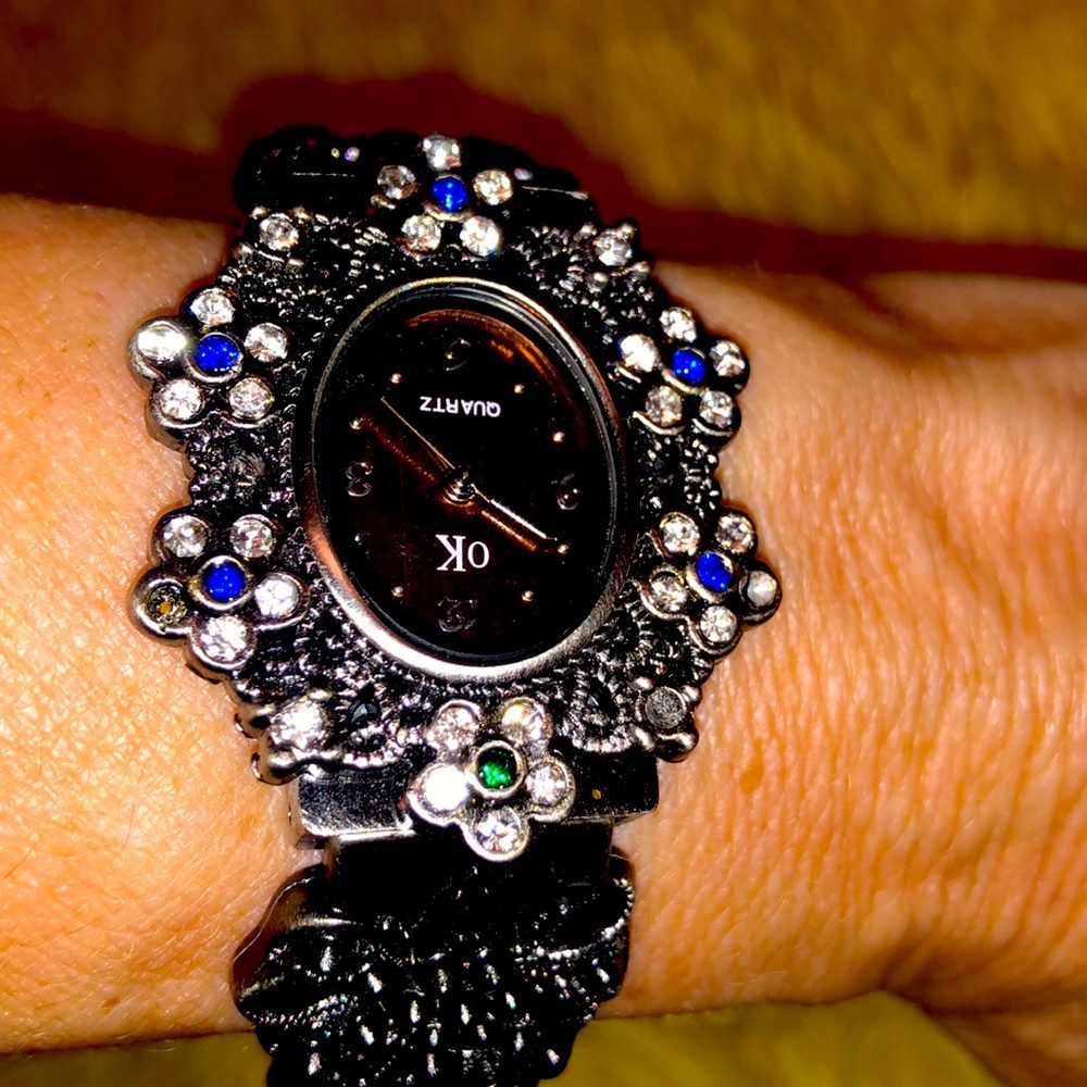 Beautiful Vintage ladies bangle watch with intricate detail copper brown dial